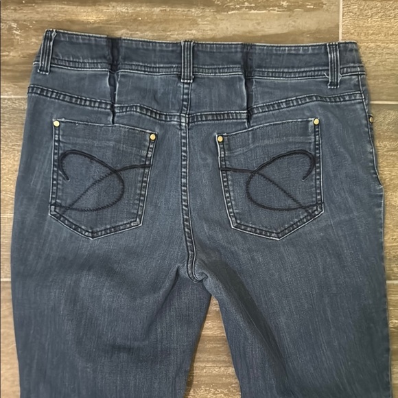 Chico's Ankle Cropped Jeans set of 3 pairs in Blue and Gray - Picture 16 of 16